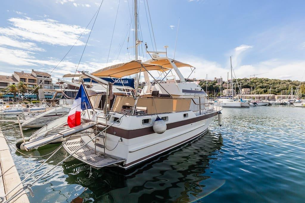 Les Yachts De Porto Vecchio - Le Philae Hotel Bagian luar foto